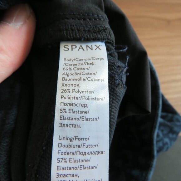 SPANX Jean-ish Slimming Ankle Leggings in Blue Denim Leopard Print - Size S - Picture 12 of 12